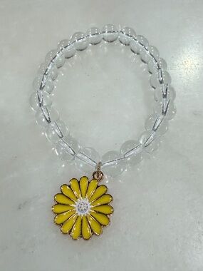 Yellow Daisy Charm Clear Bead Stretch Bracelet